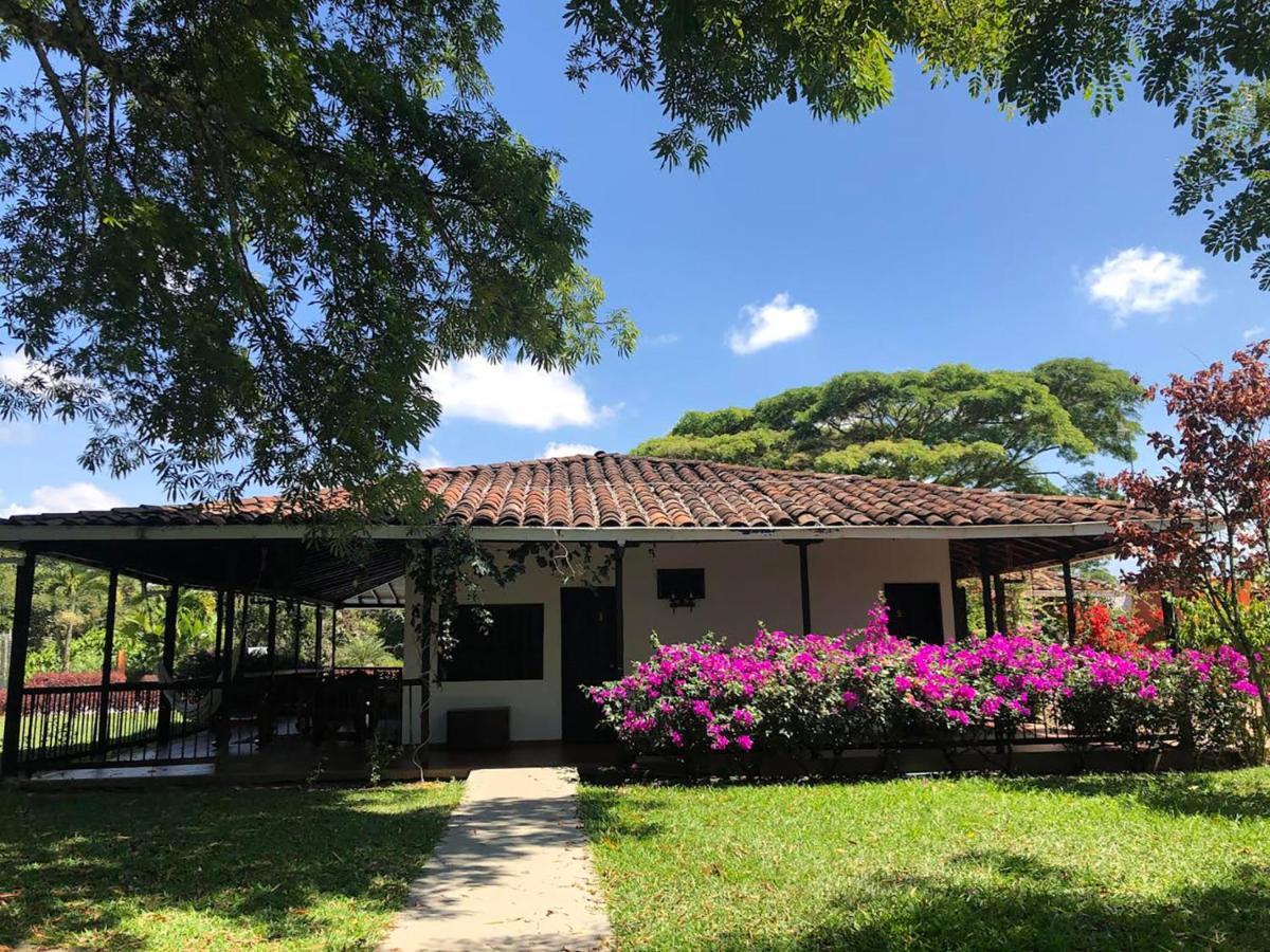 Hotel Muchosur Quimbaya Exterior foto